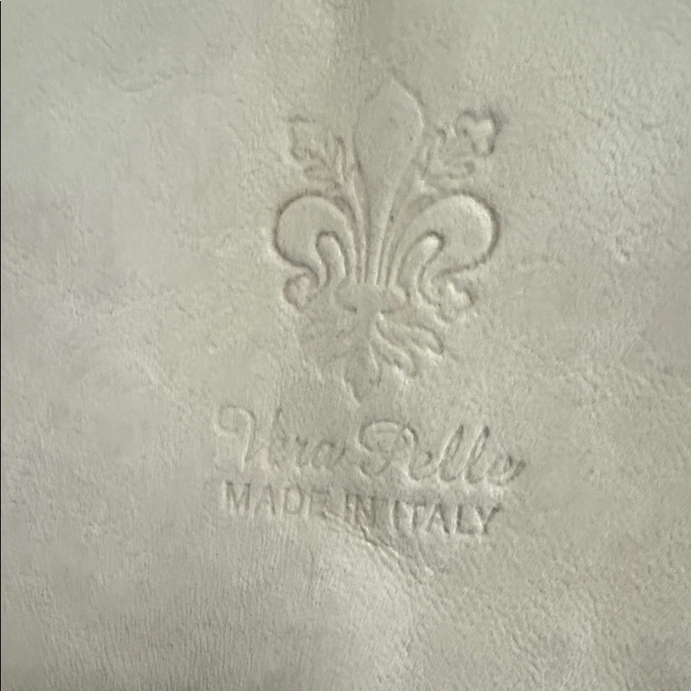 VERA PELLE Cream Crossbody Bag - Picture 9 of 9